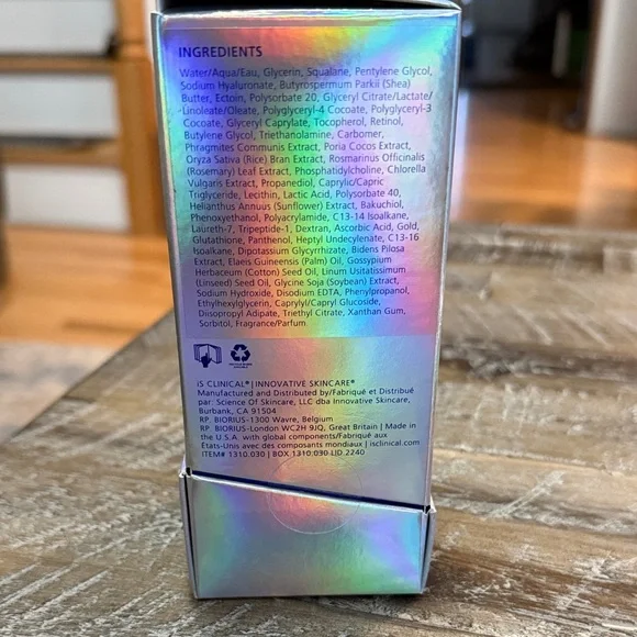 iS Clinical Retinol+ Emulsion 1.0 – Iridescent White Serum